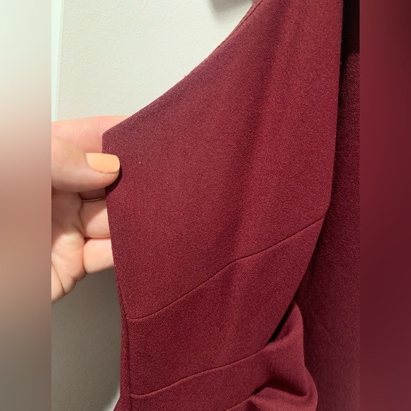 David’s Bridal DB Studio Stretch Crepe Ruched Burgundy dress. Size 16. - Picture 6 of 8